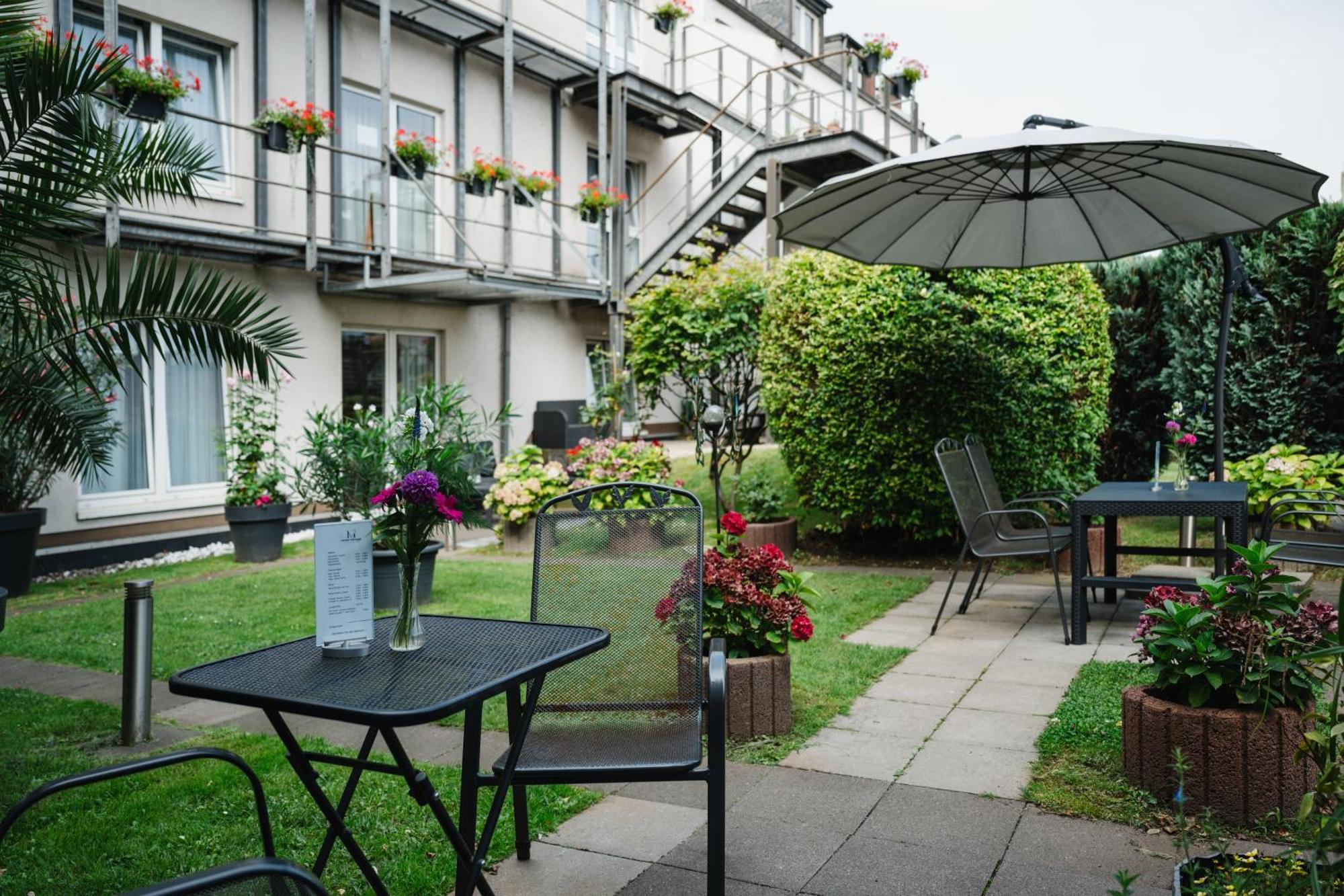 Hotel Mirage Duisburg Exterior foto
